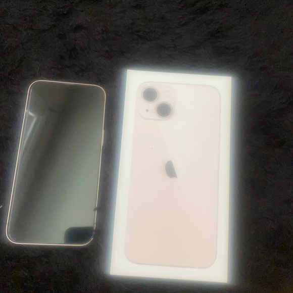 iPhone 13